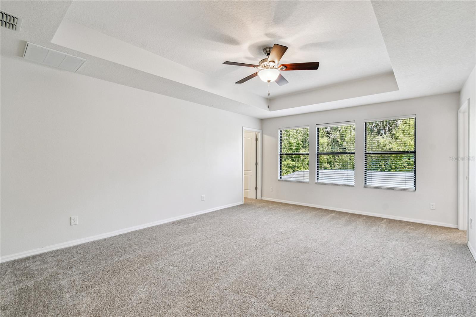 Image 43 of 77 For 19556 Whispering Brook Drive