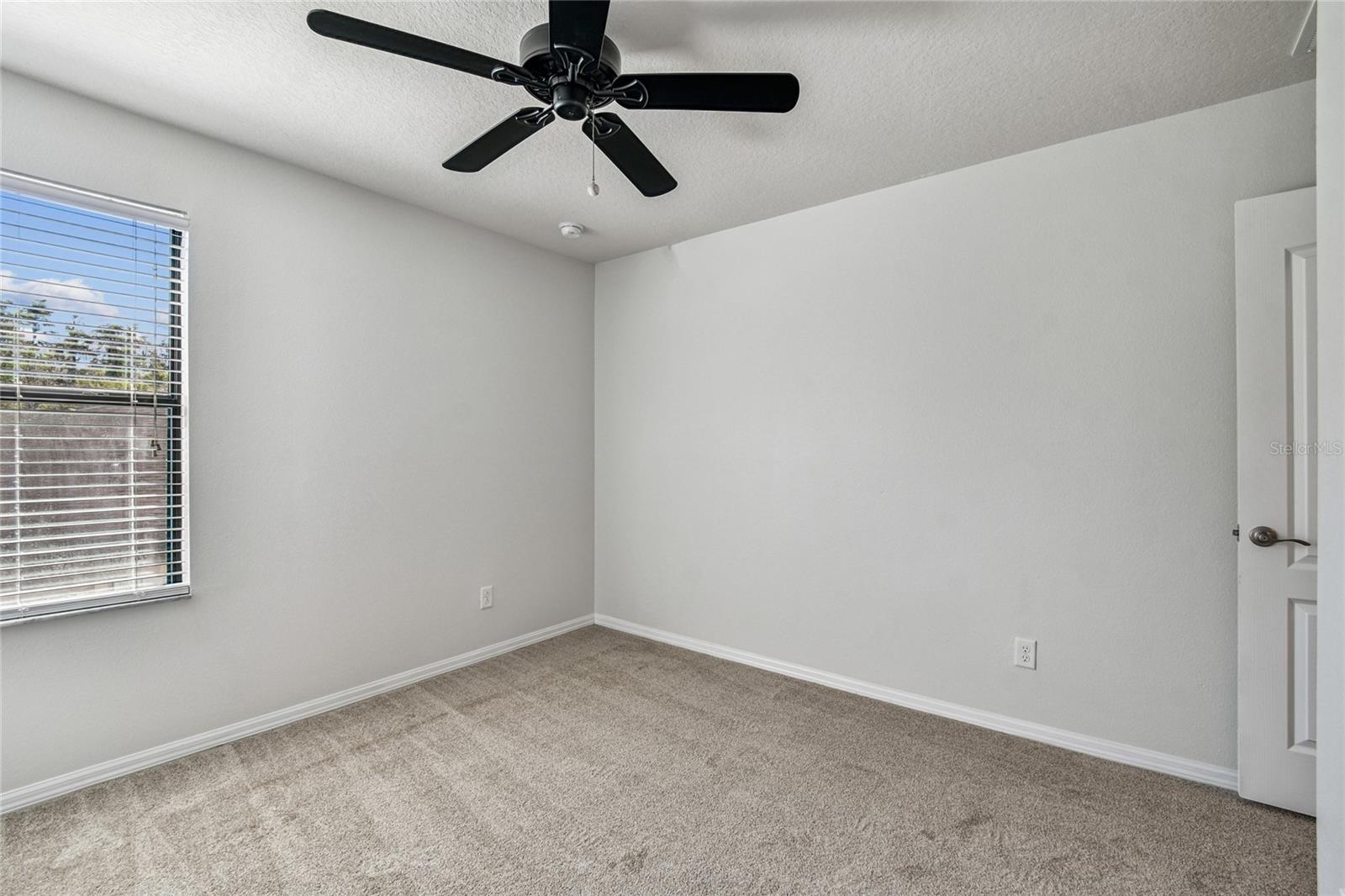 Image 51 of 77 For 19556 Whispering Brook Drive