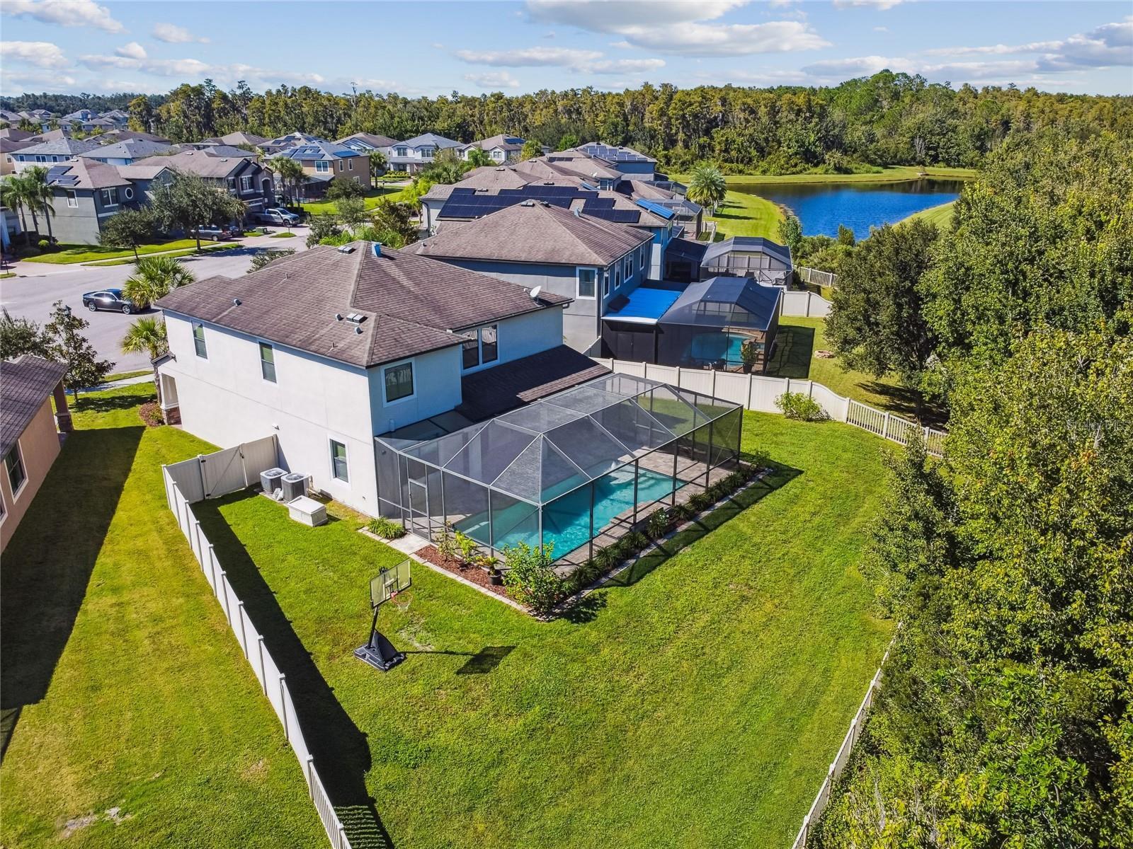 Image 68 of 77 For 19556 Whispering Brook Drive