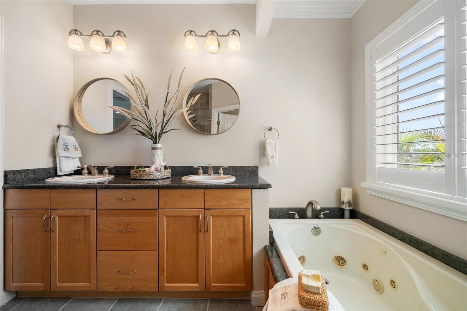 Image 29 of 64 For 417 20th Avenue