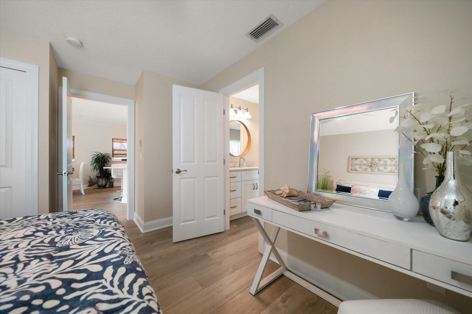 Image 36 of 64 For 417 20th Avenue