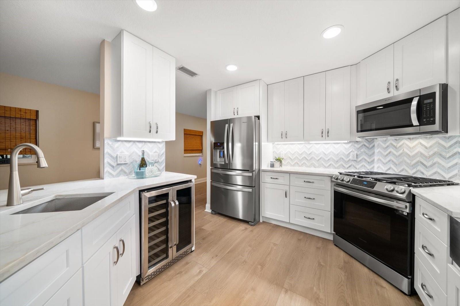 Image 9 of 64 For 417 20th Avenue