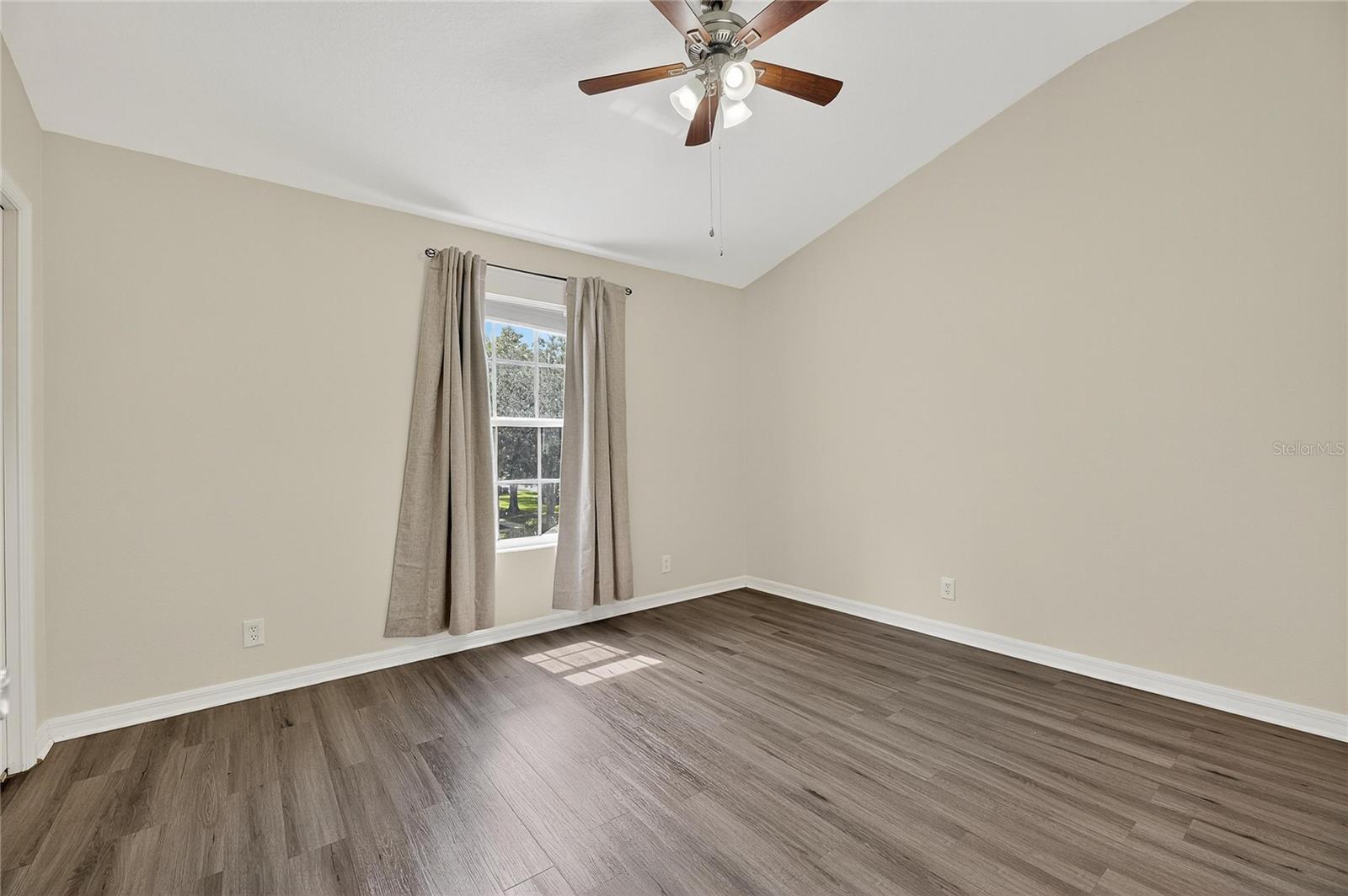 Image 17 of 29 For 9810 Fan Palm Way