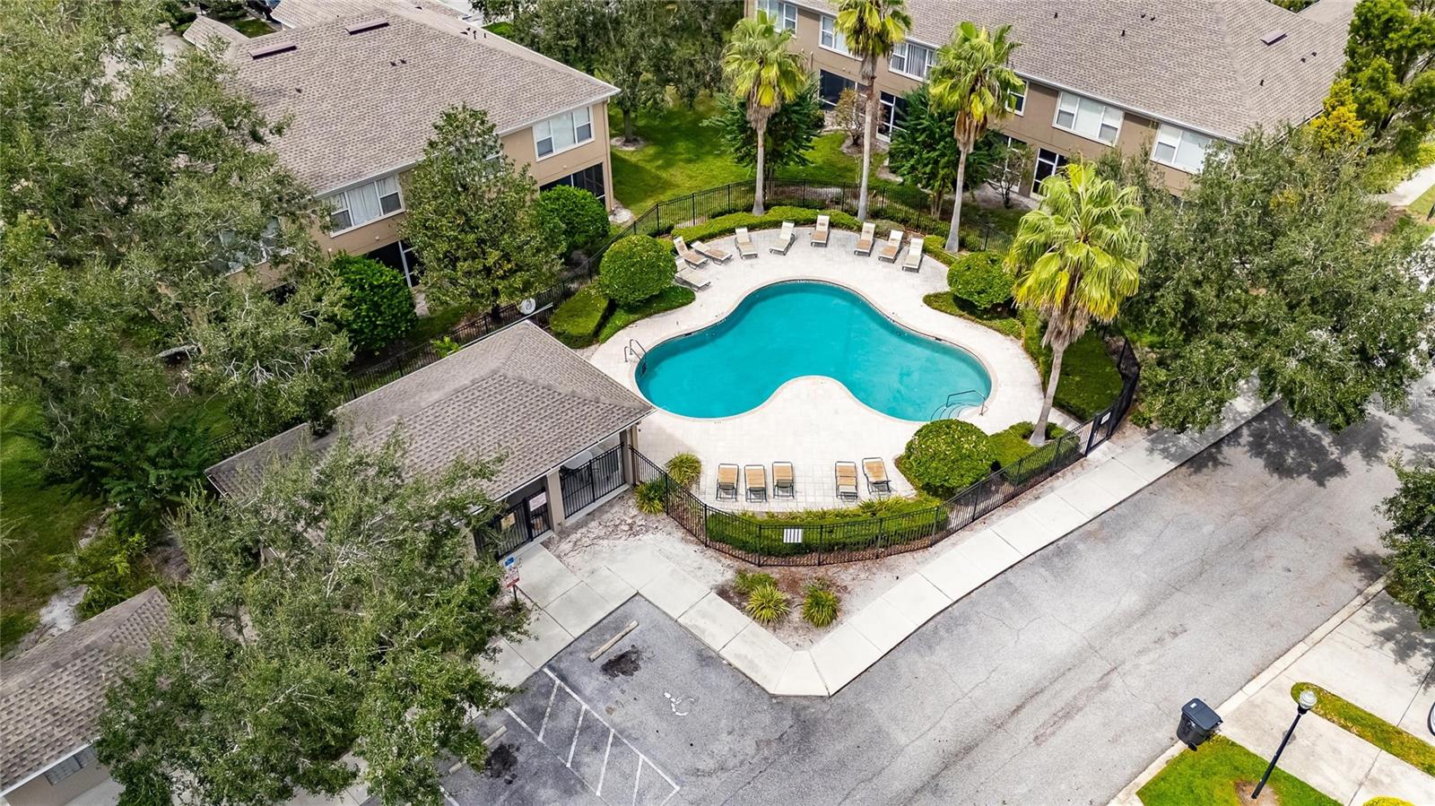 Image 26 of 29 For 9810 Fan Palm Way