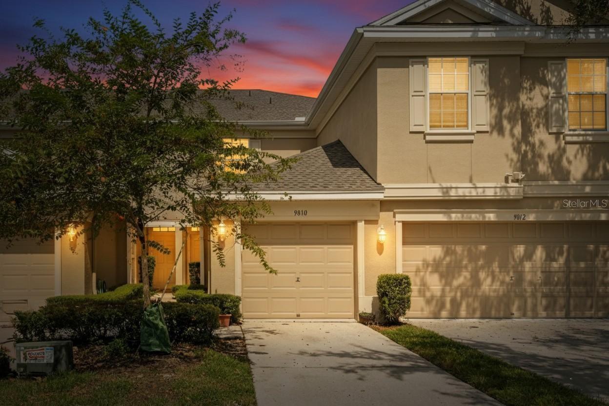 Image 28 of 29 For 9810 Fan Palm Way