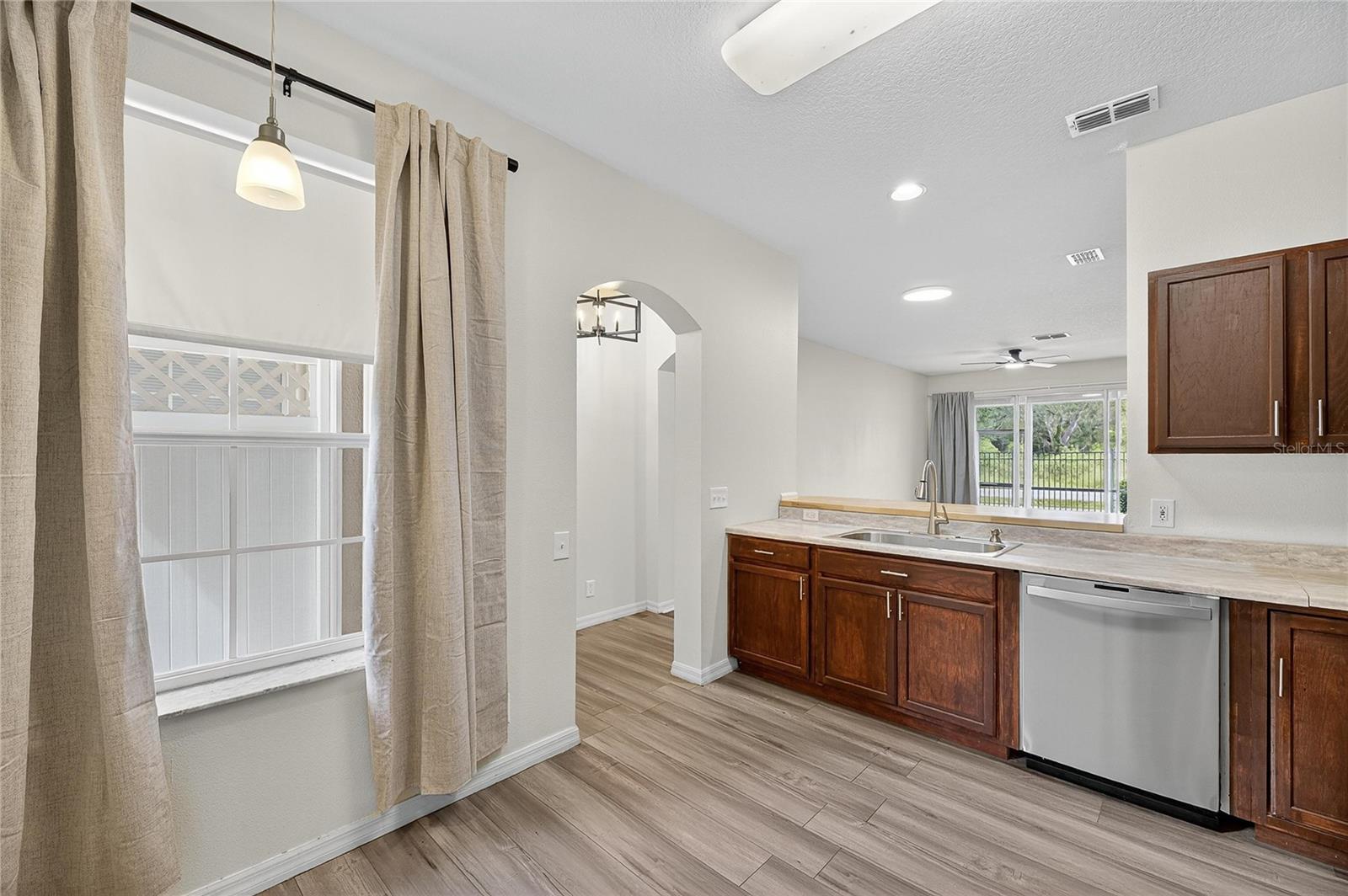 Image 4 of 29 For 9810 Fan Palm Way