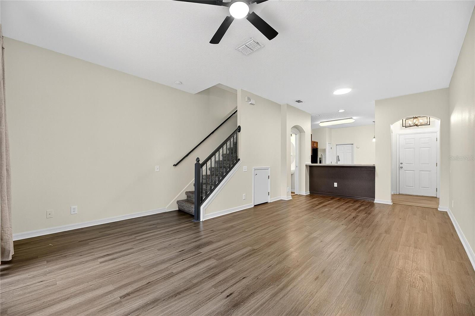 Image 7 of 29 For 9810 Fan Palm Way
