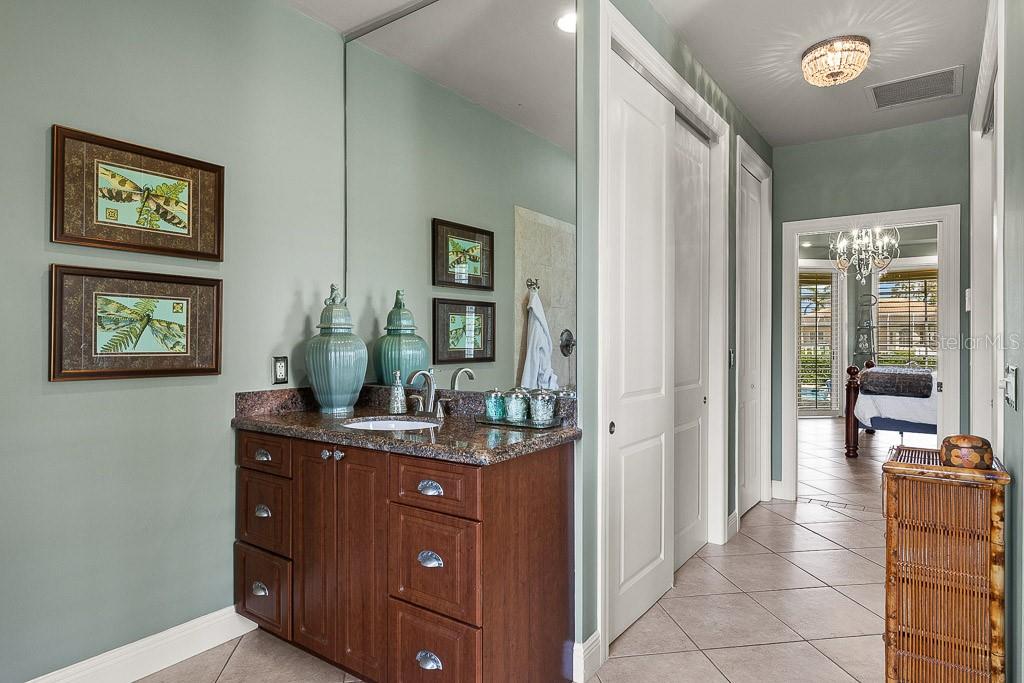 Image 21 of 42 For 15211 Intracoastal Court