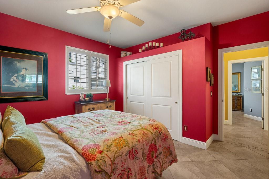 Image 24 of 42 For 15211 Intracoastal Court