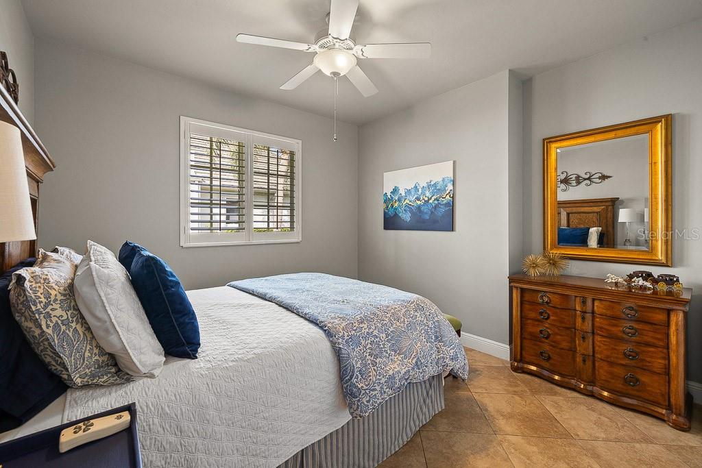 Image 26 of 42 For 15211 Intracoastal Court