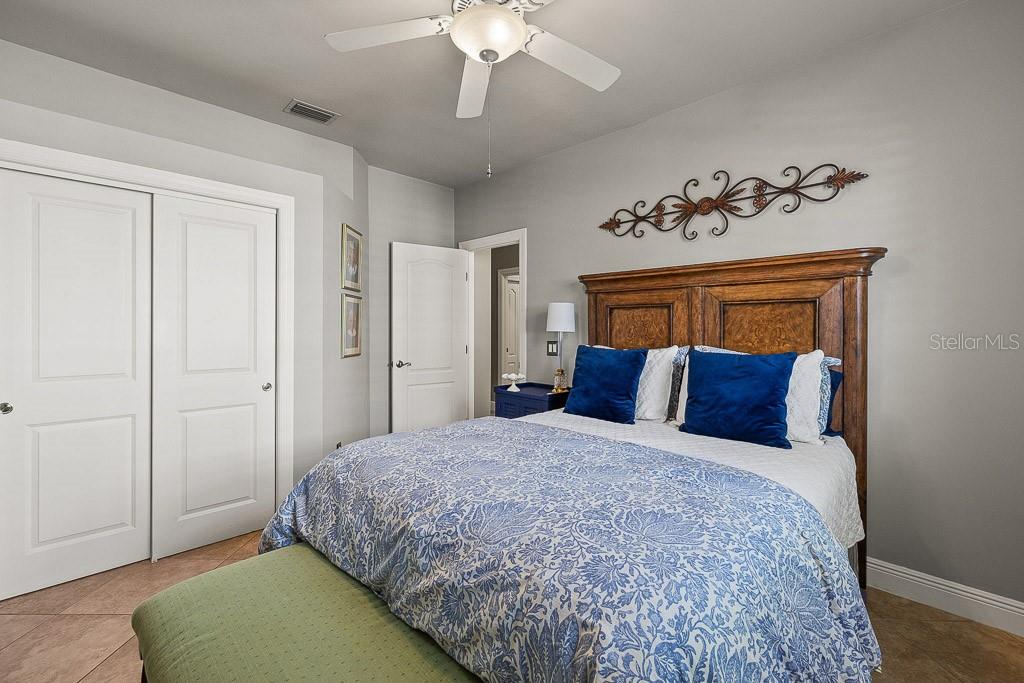 Image 27 of 42 For 15211 Intracoastal Court