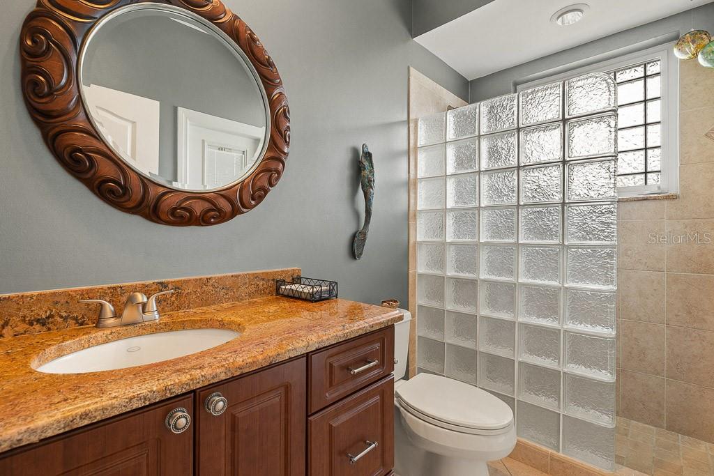 Image 28 of 42 For 15211 Intracoastal Court