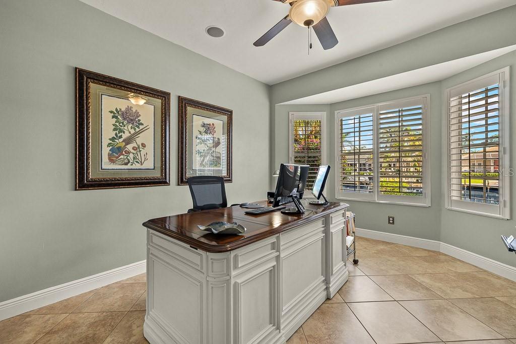 Image 29 of 42 For 15211 Intracoastal Court