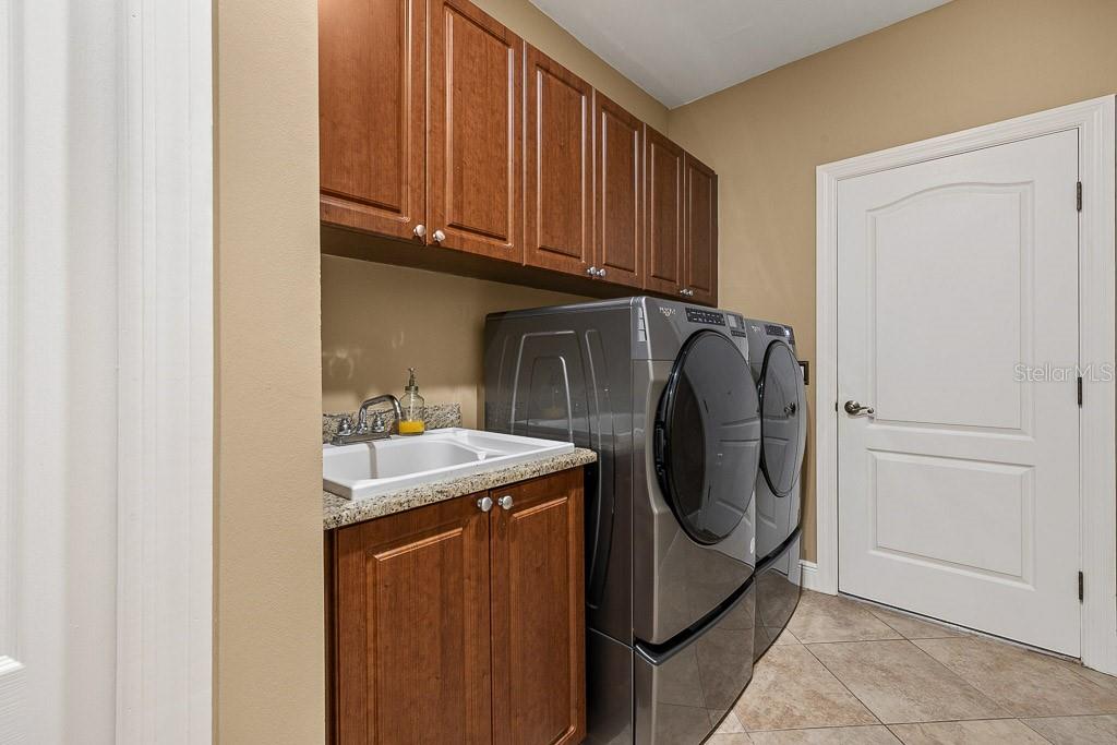 Image 30 of 42 For 15211 Intracoastal Court