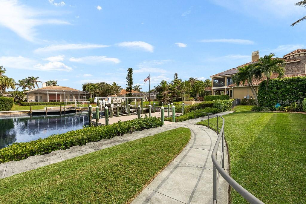 Image 35 of 42 For 15211 Intracoastal Court