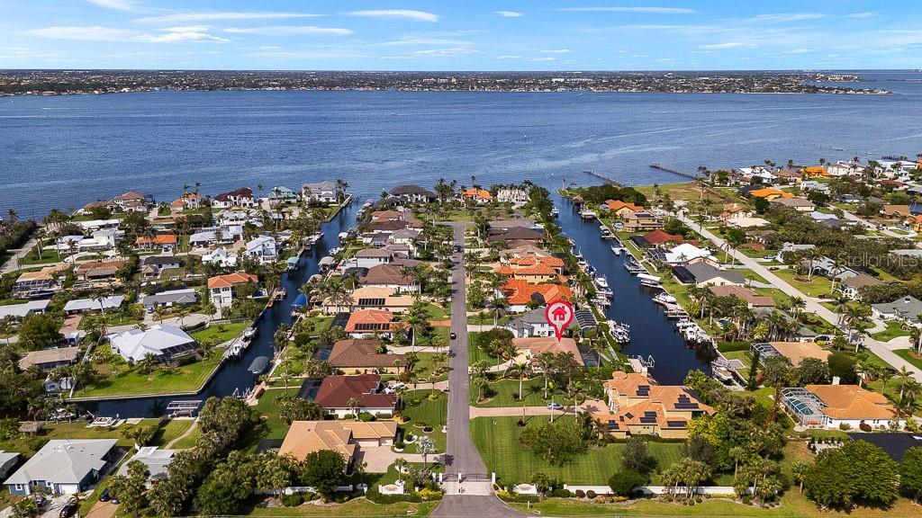 Image 40 of 42 For 15211 Intracoastal Court