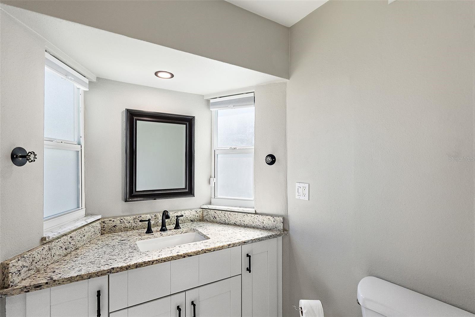 Image 20 of 33 For 6044 30th Avenue N