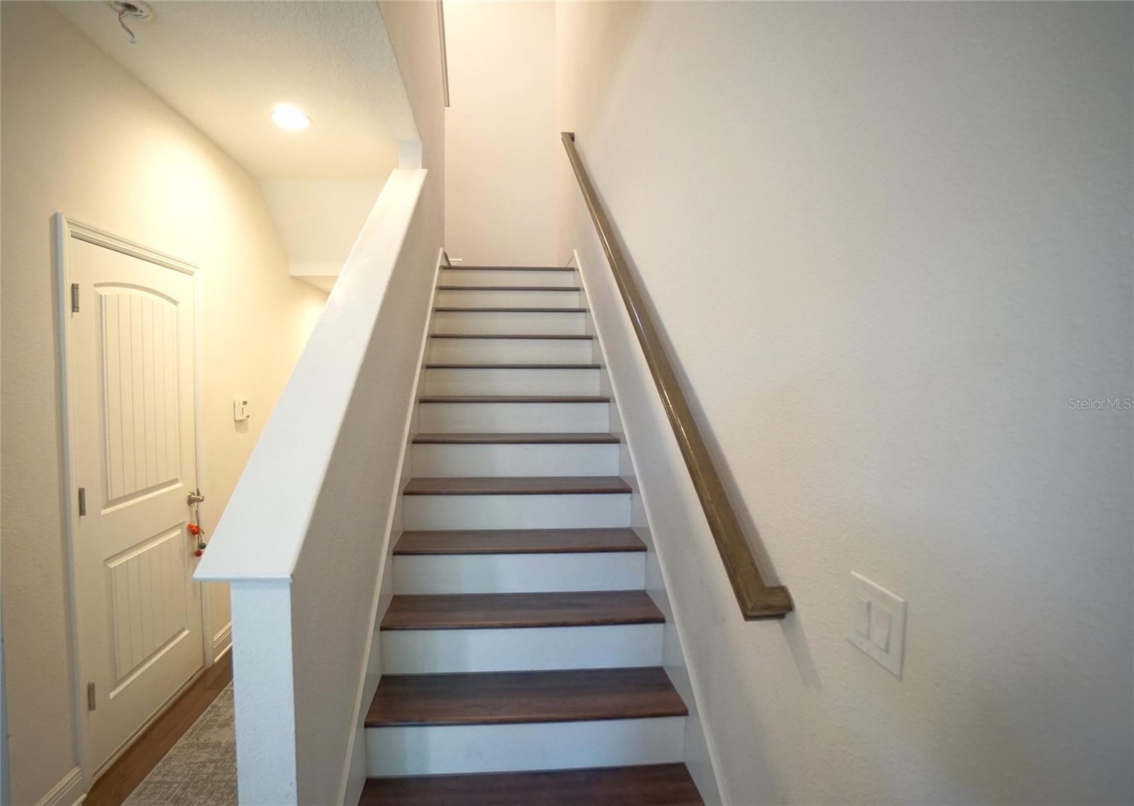 Image 13 of 26 For 115 Arrawana Avenue 8