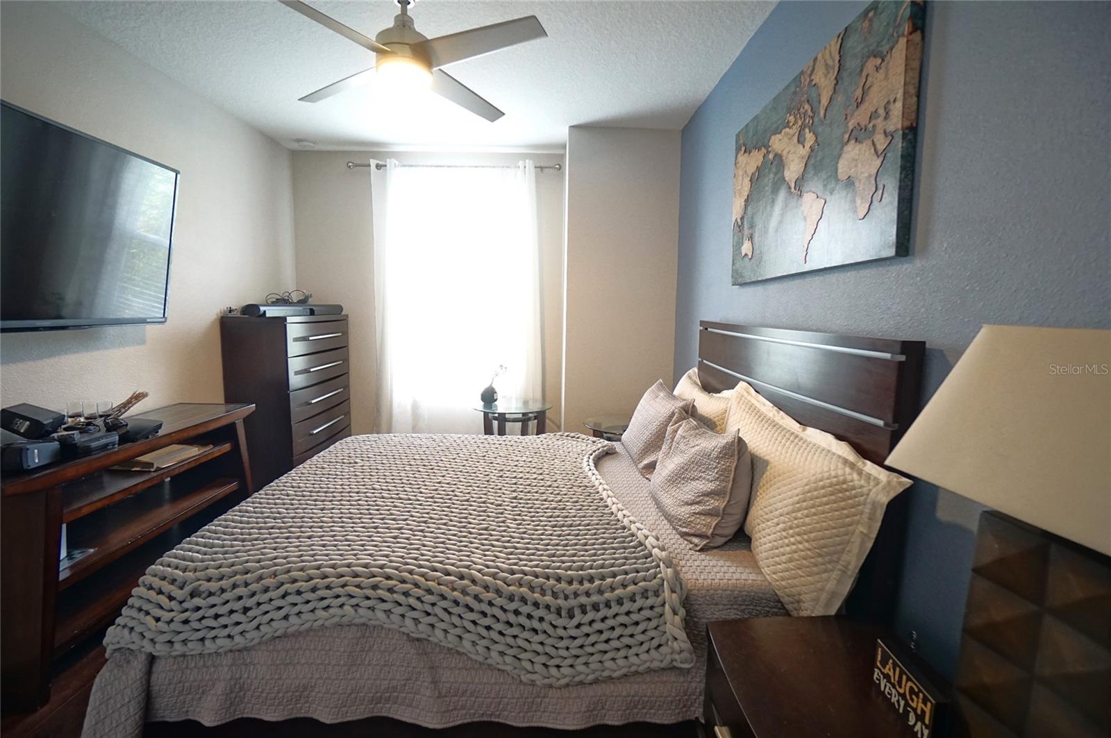 Image 18 of 26 For 115 Arrawana Avenue 8