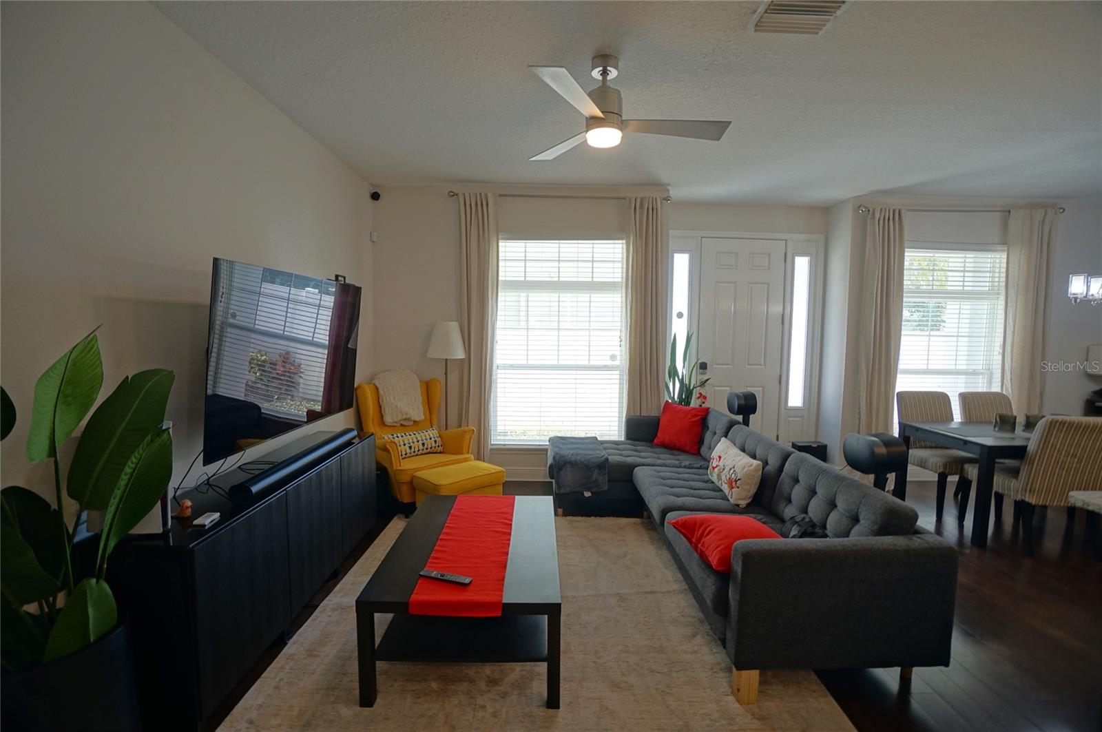 Image 4 of 26 For 115 Arrawana Avenue 8