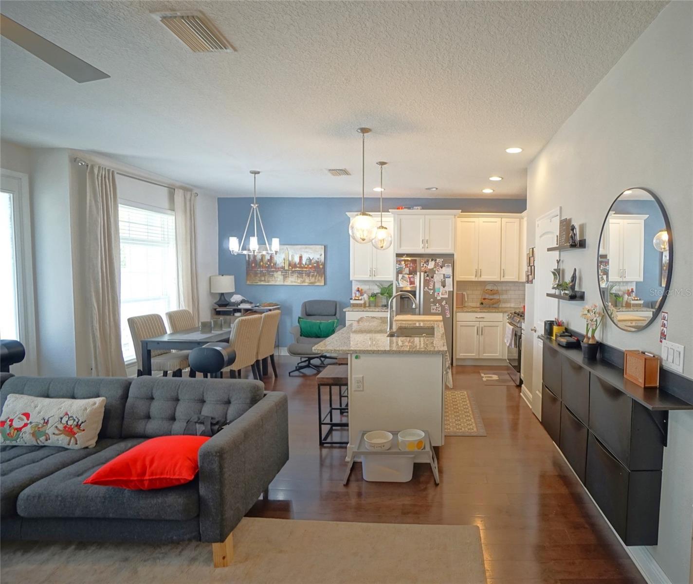 Image 5 of 26 For 115 Arrawana Avenue 8