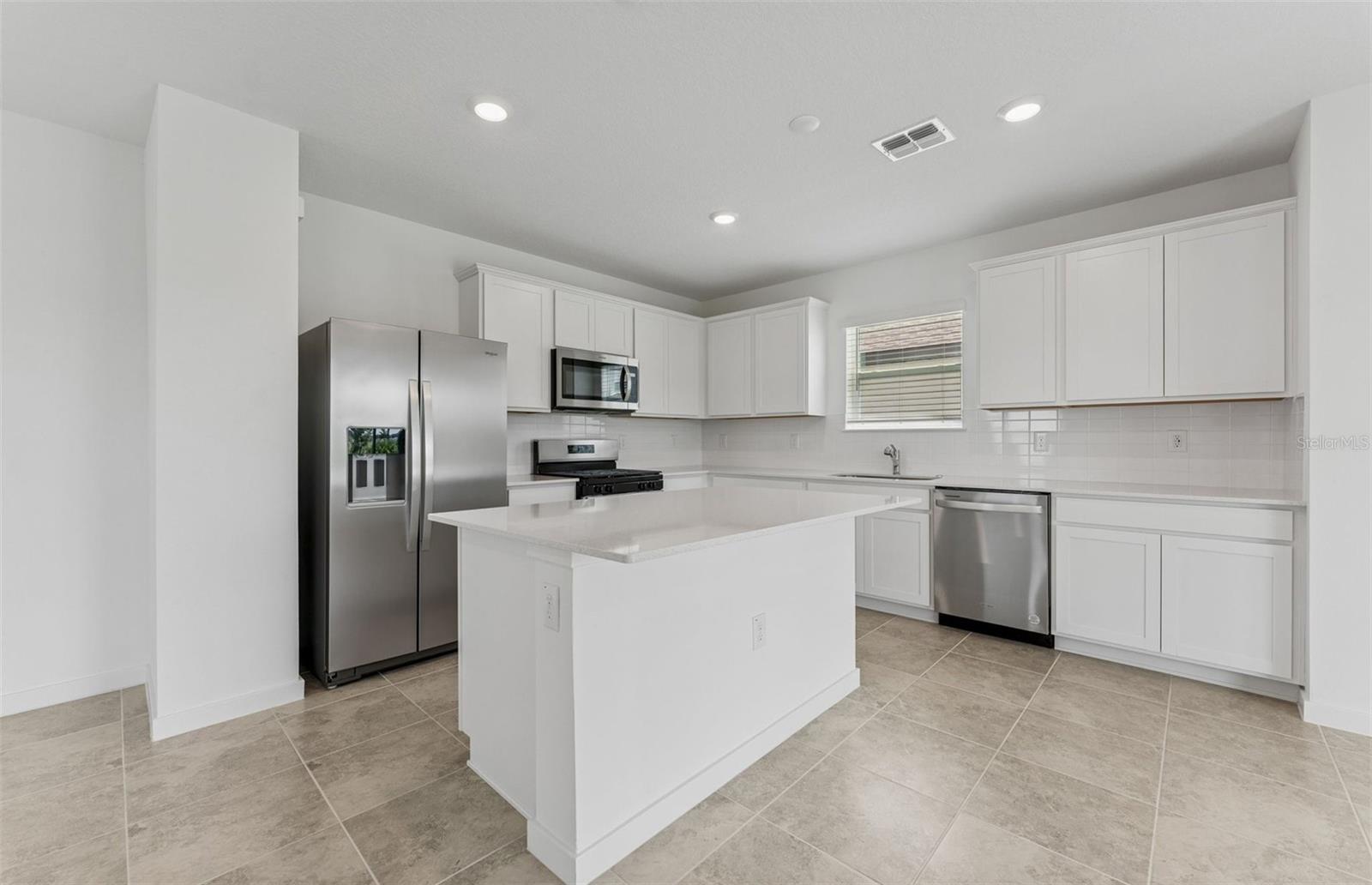 Image 3 of 18 For 9127 Newmons Place