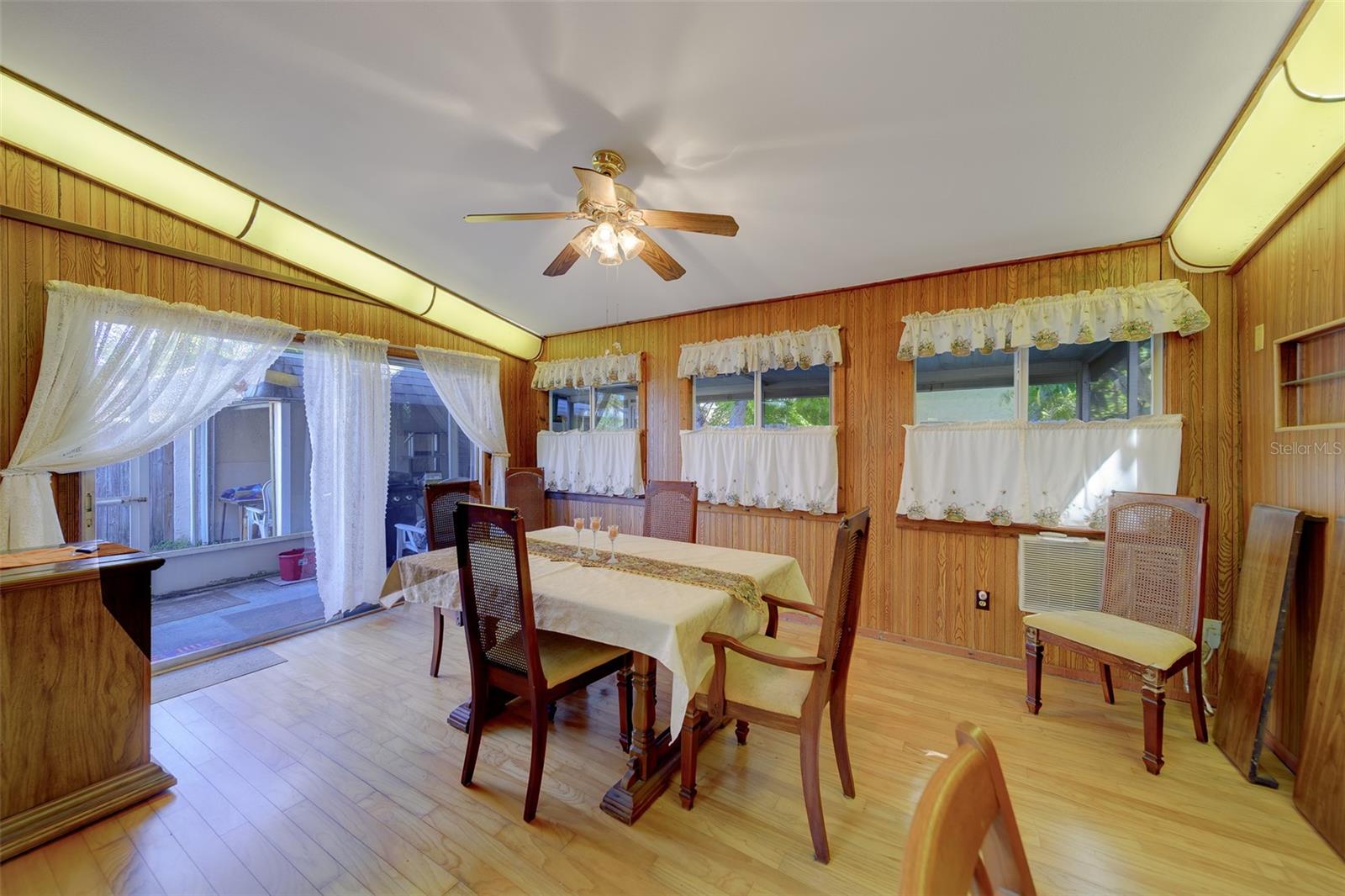 Image 20 of 90 For 2069 San Sebastian Way N