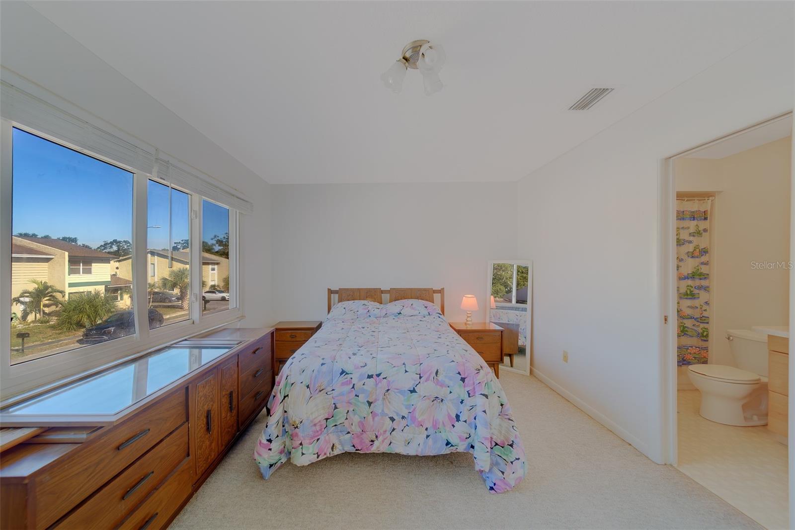 Image 41 of 90 For 2069 San Sebastian Way N