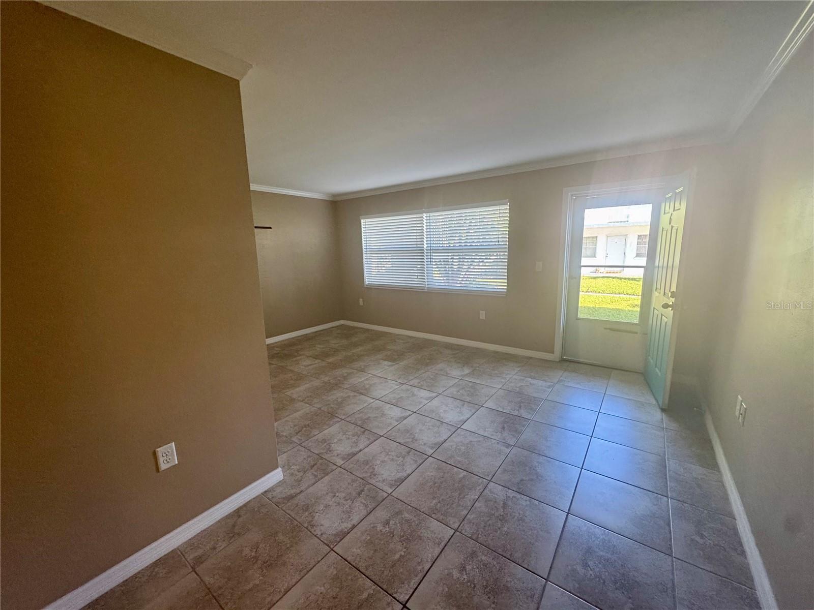 Image 2 of 32 For 5855 18th Street N 6