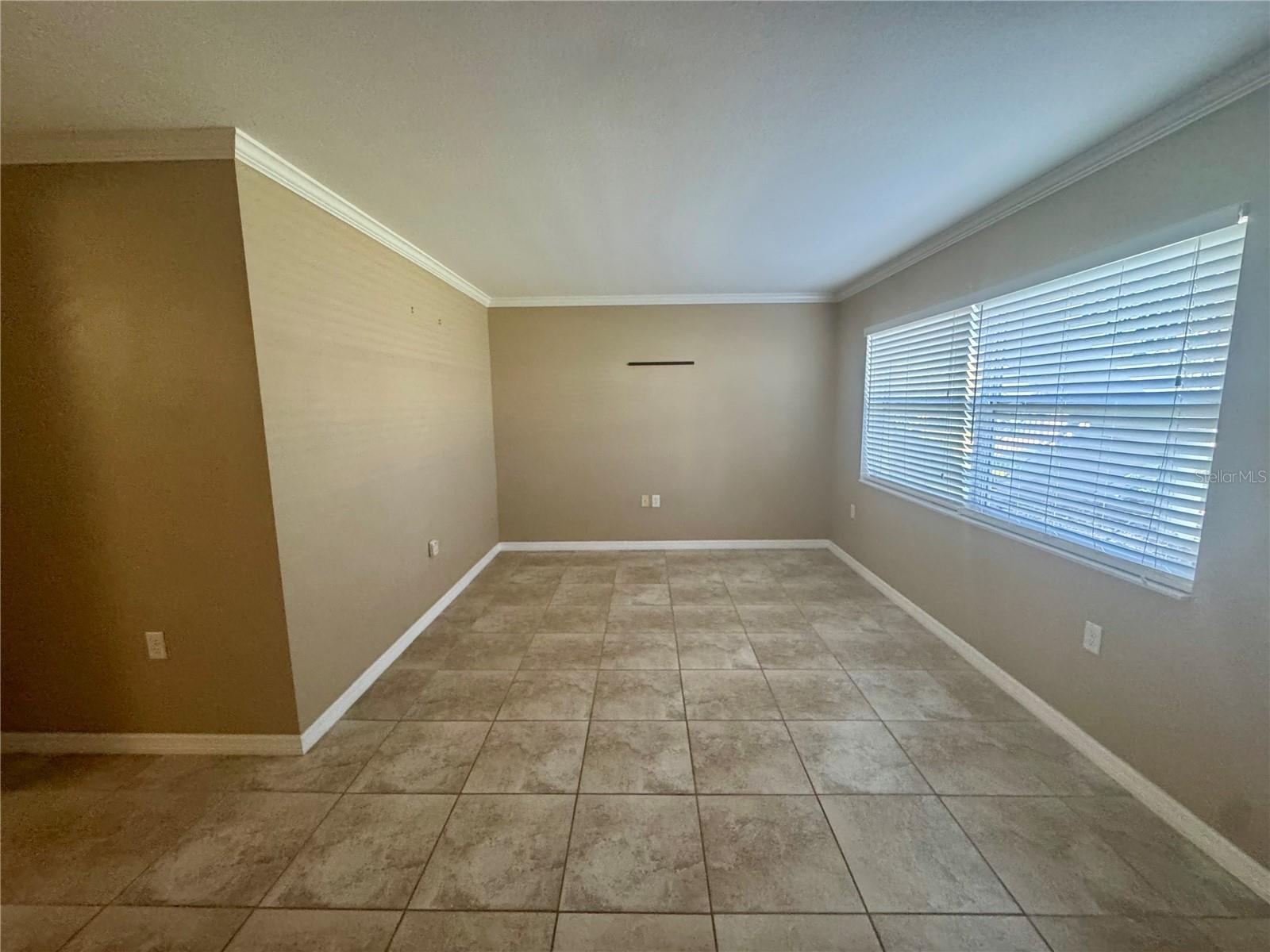 Image 4 of 32 For 5855 18th Street N 6