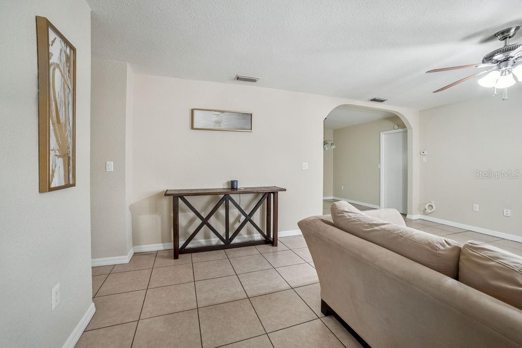 Image 10 of 35 For 8637 Summer Drive