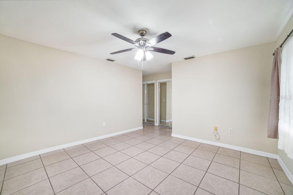 Image 17 of 35 For 8637 Summer Drive