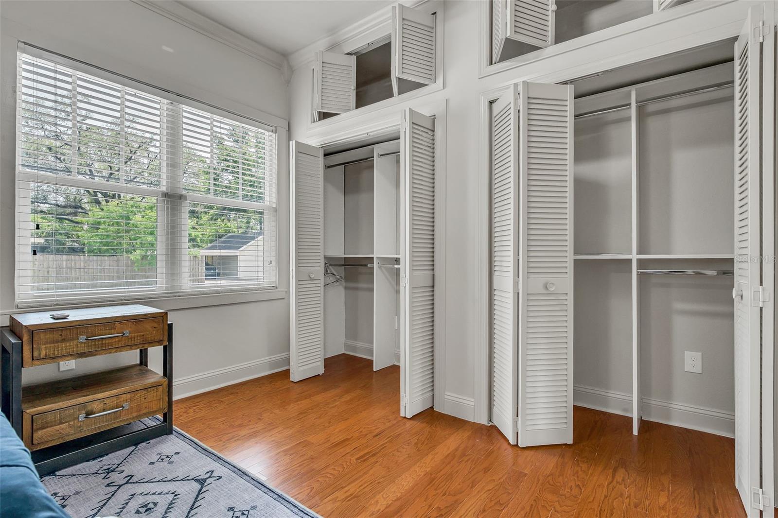 Listing photo id 16 for 4102 Branch Avenue