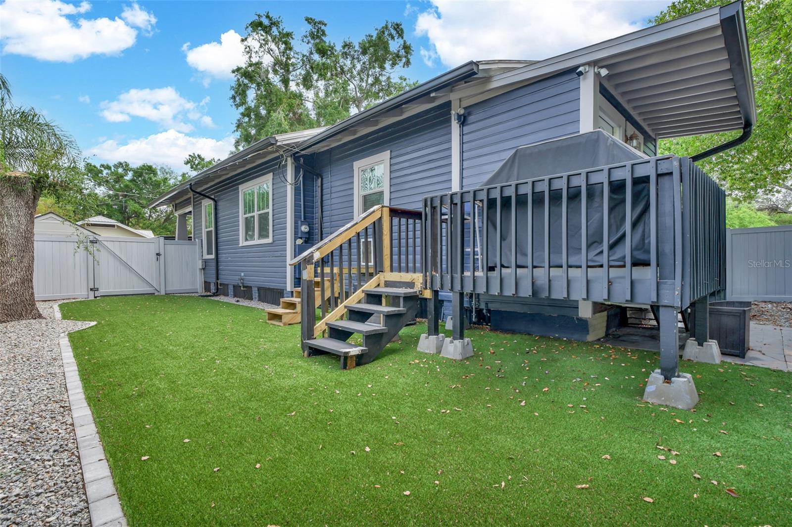 Listing photo id 28 for 4102 Branch Avenue