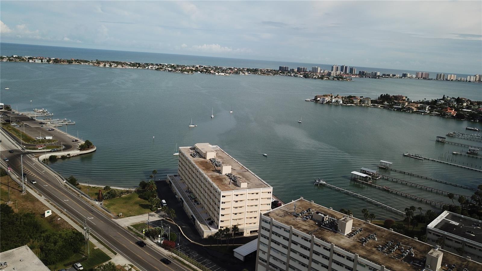 Image 26 of 43 For 100 Bluff View Drive 212c