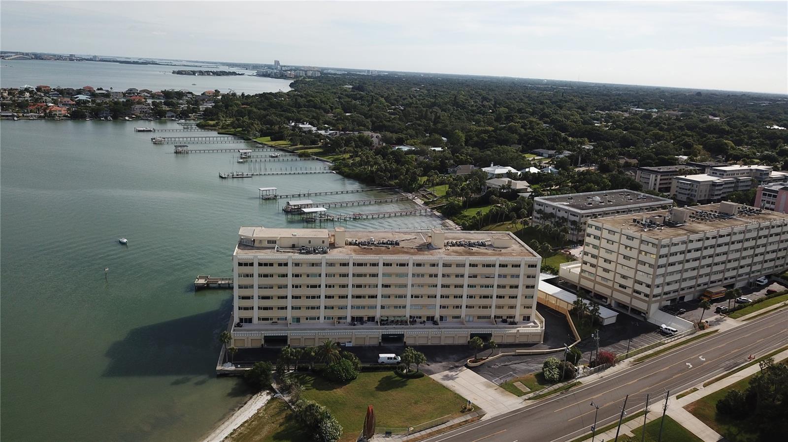 Image 29 of 43 For 100 Bluff View Drive 212c