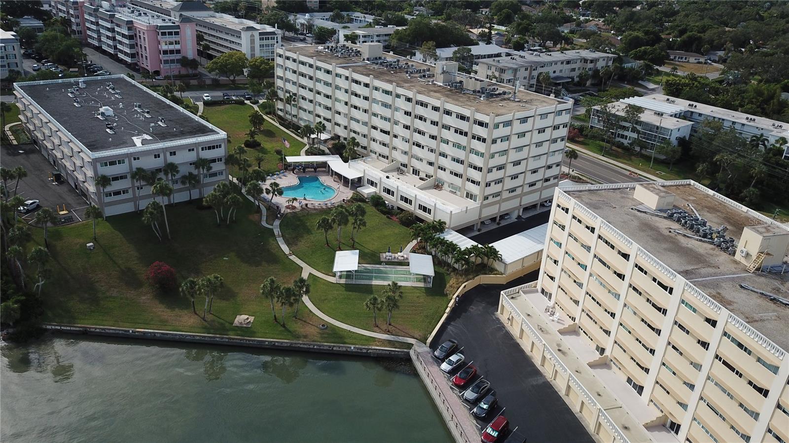 Image 40 of 43 For 100 Bluff View Drive 212c