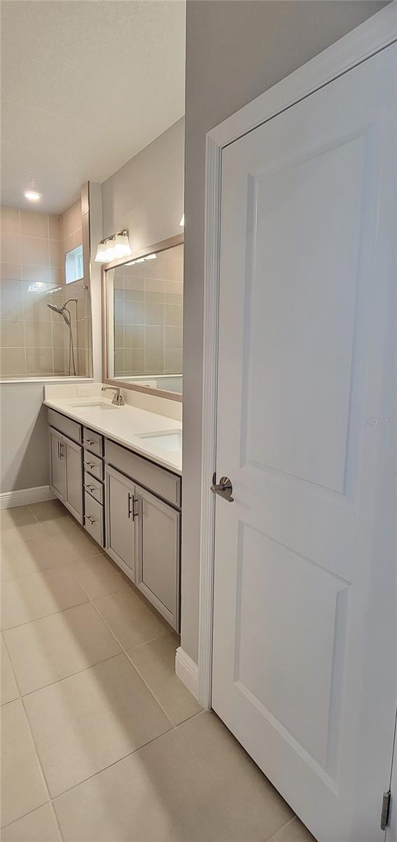 Image 34 of 63 For 28564 Sweet Persimmon Drive