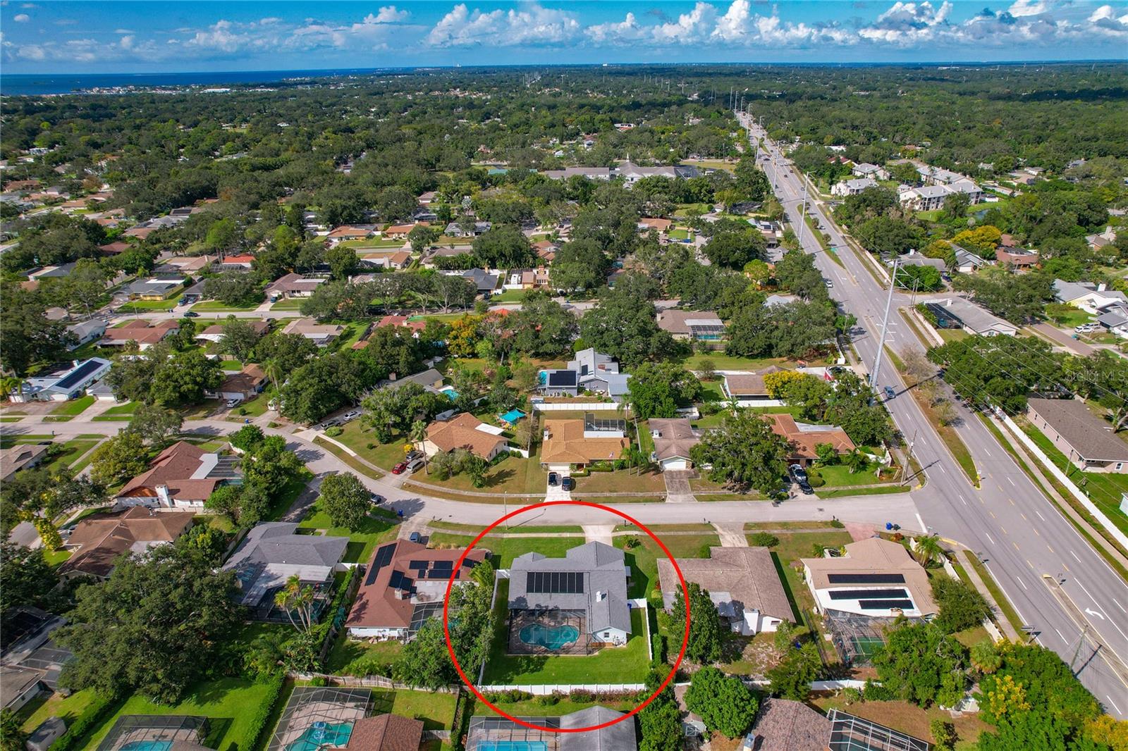 Listing photo id 57 for 1569 Burnham Lane