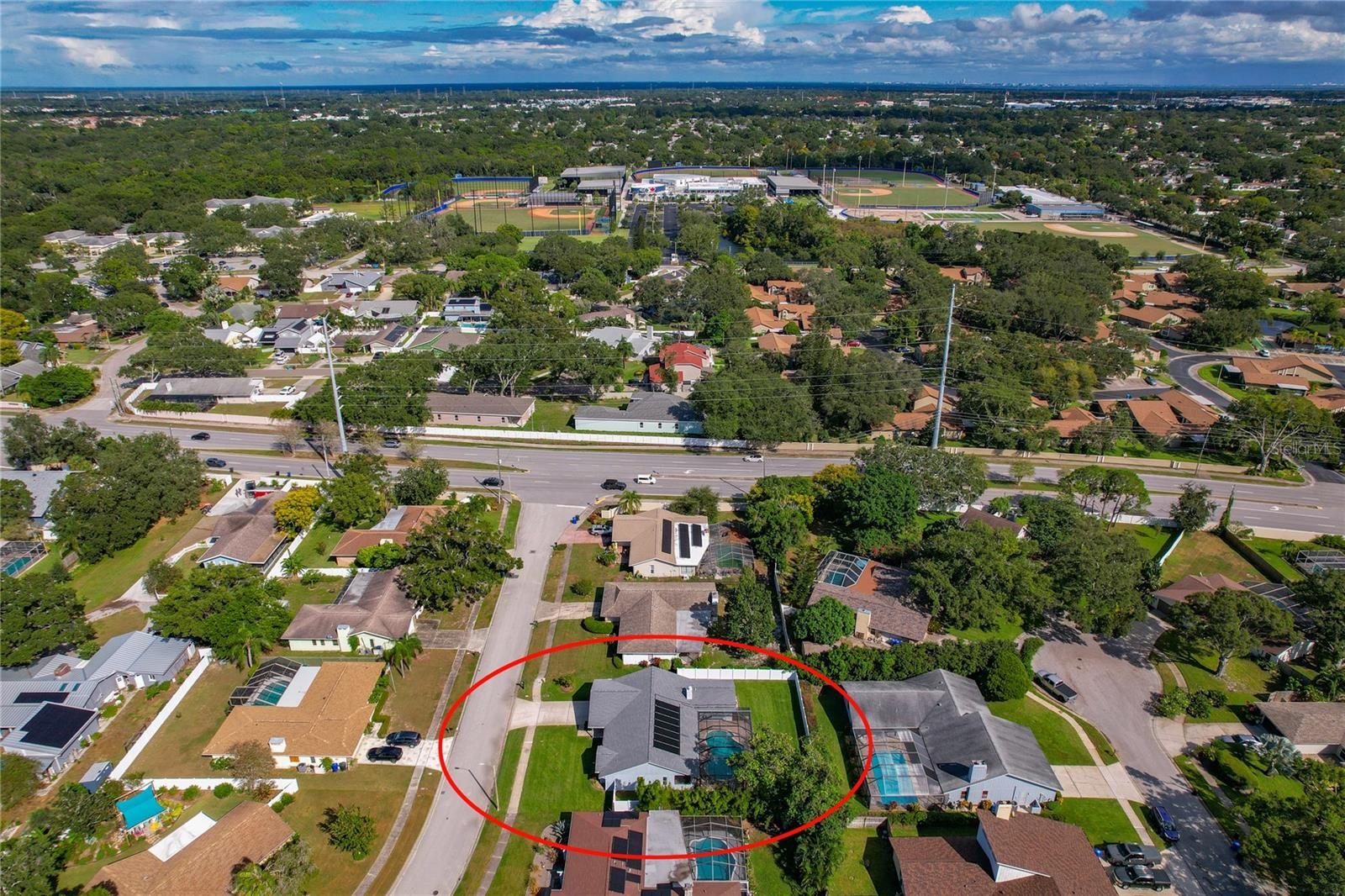 Listing photo id 59 for 1569 Burnham Lane