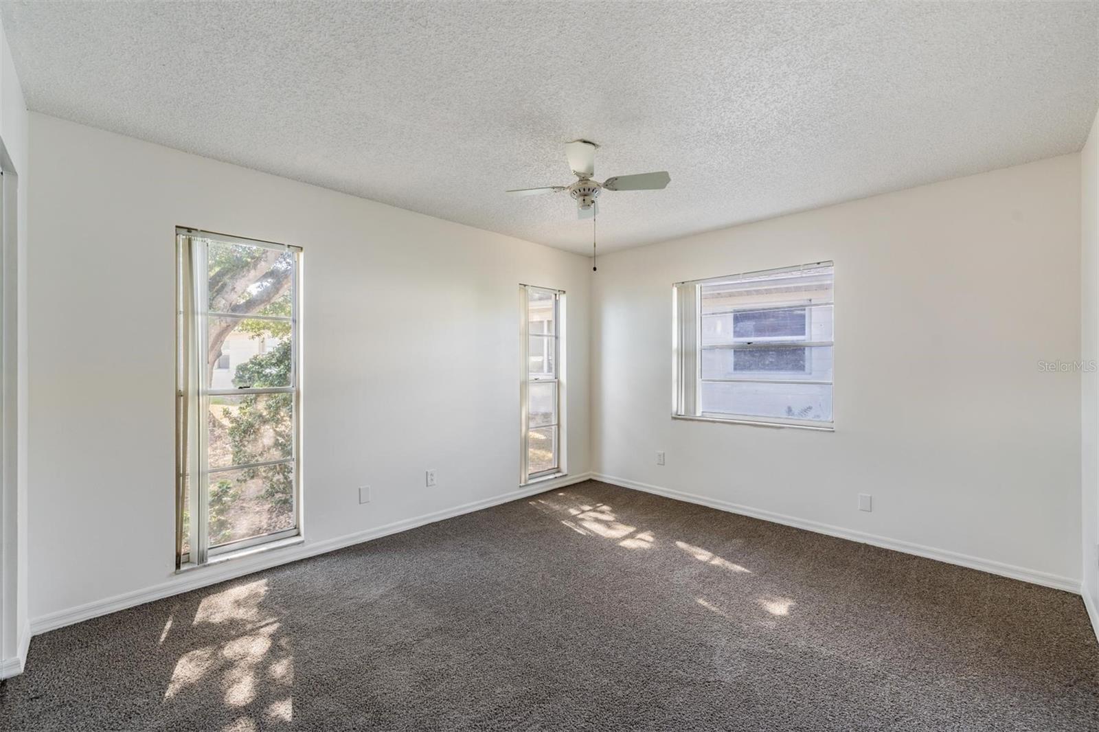 Image 18 of 42 For 216 Genet Court