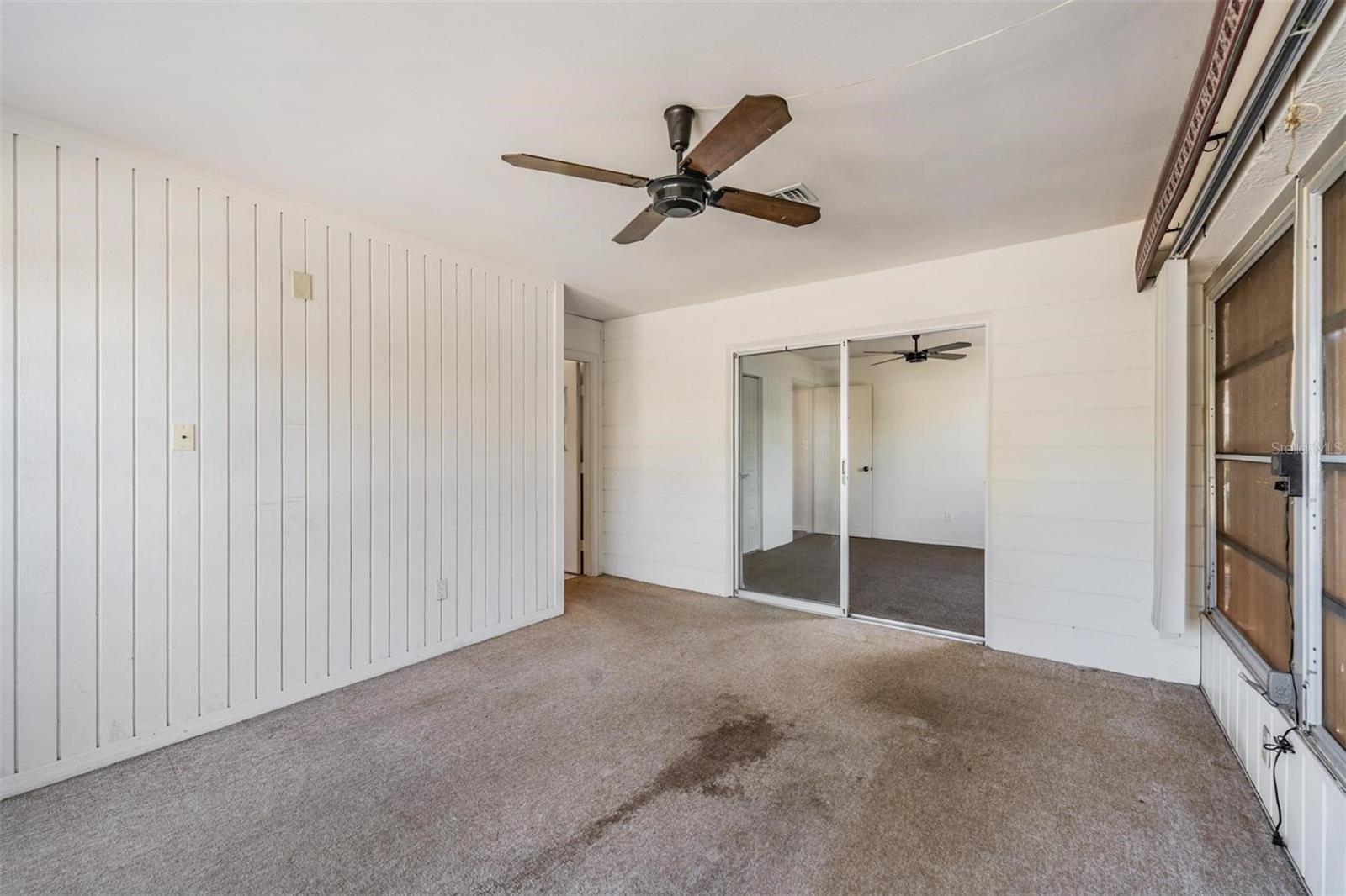 Image 23 of 42 For 216 Genet Court