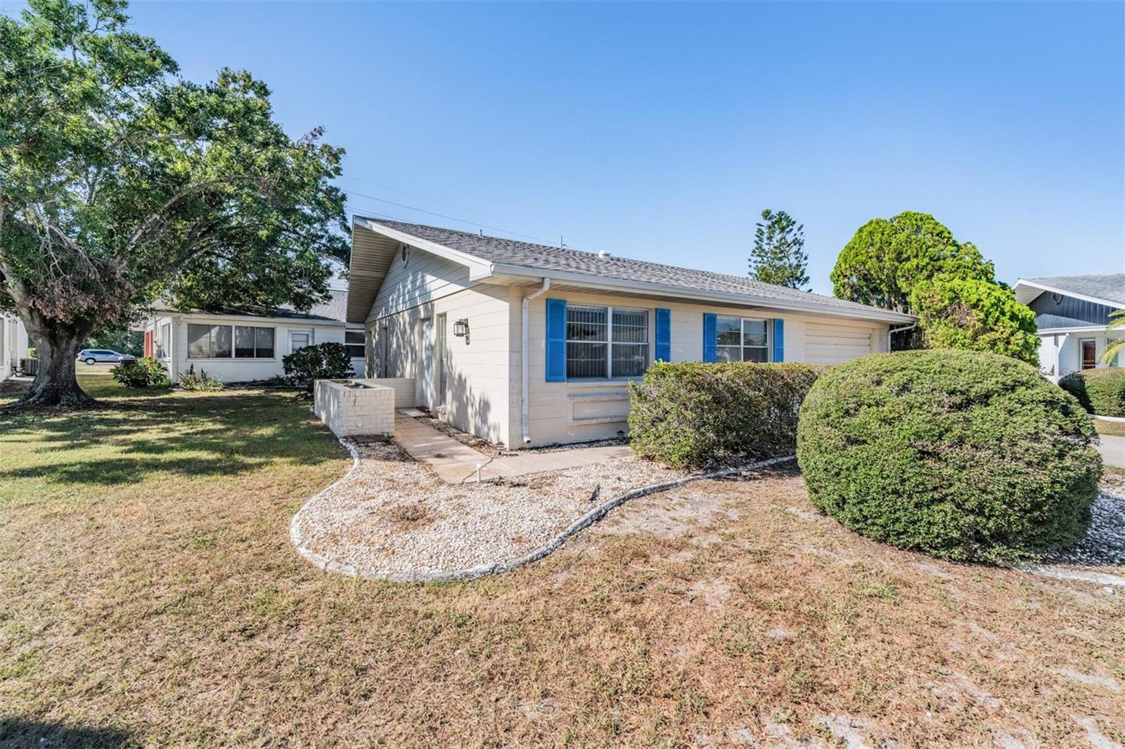 Image 3 of 42 For 216 Genet Court