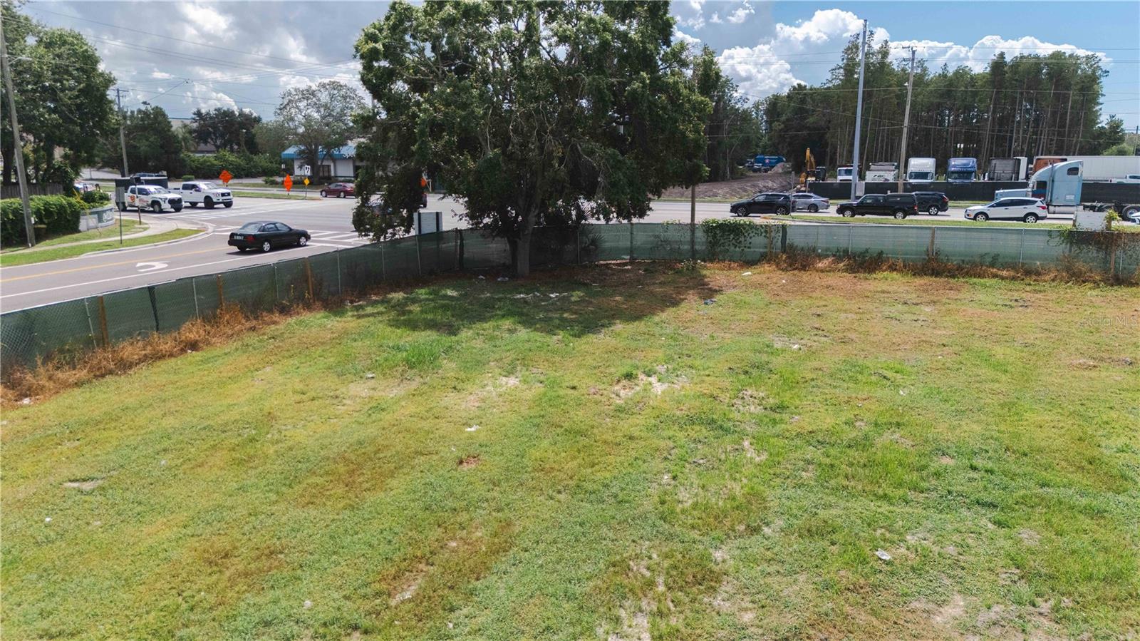 Image 11 of 15 For 5406 Linebaugh Avenue