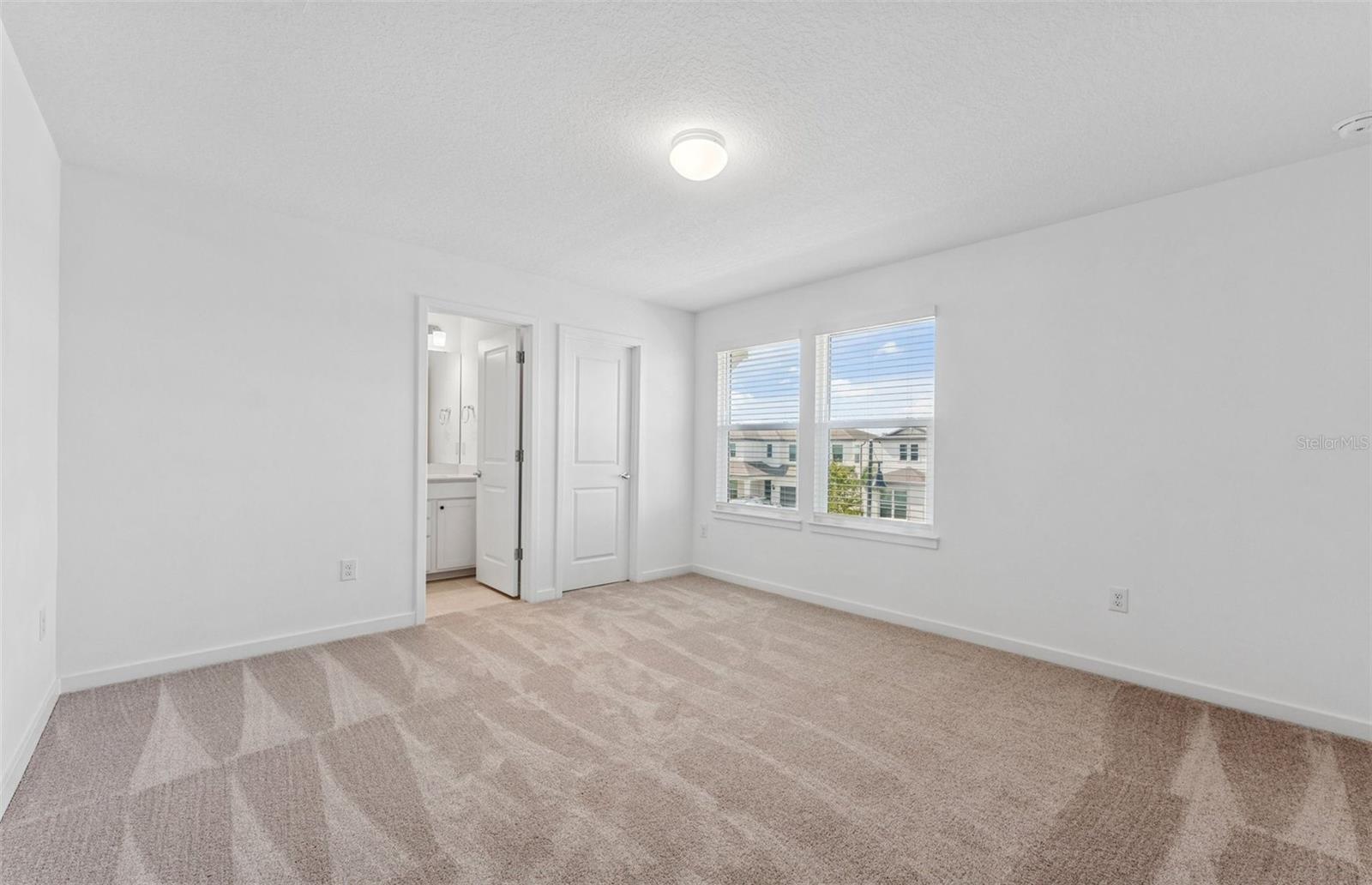 Image 15 of 22 For 5282 Wolf Creek Drive
