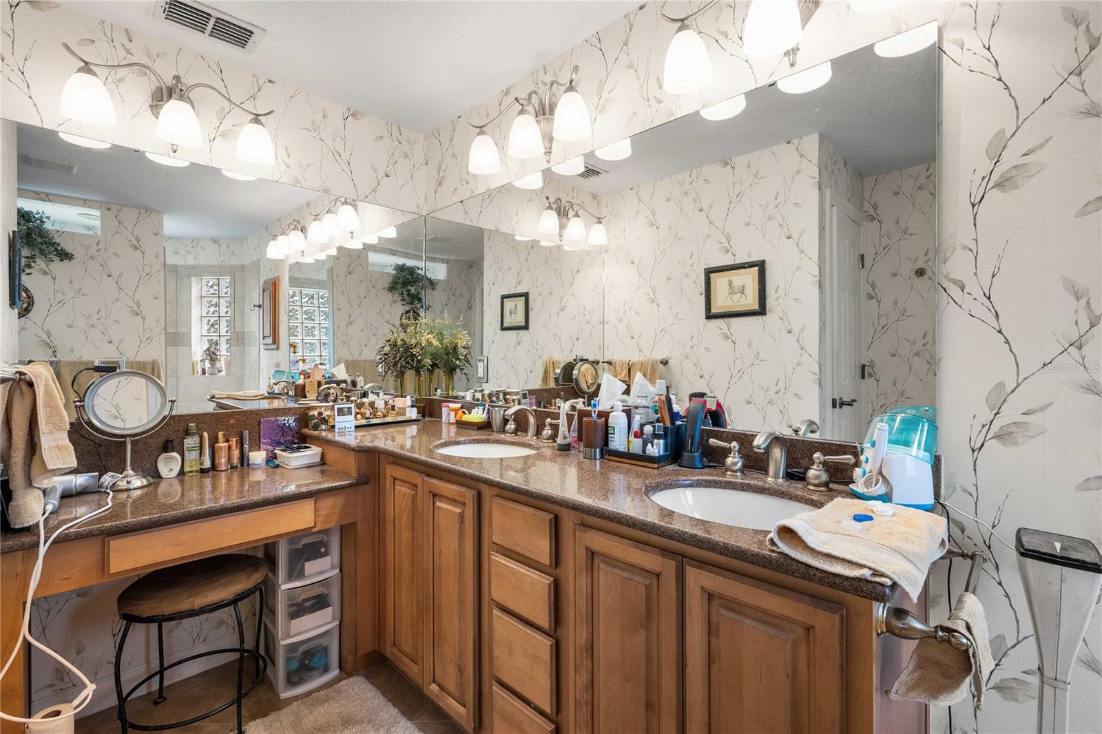 Image 31 of 38 For 15833 Jessamine Road