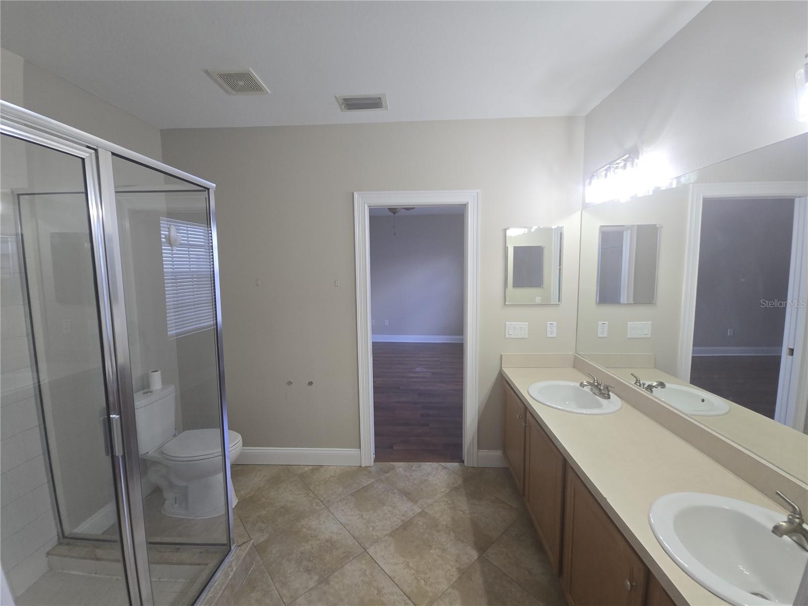 Image 11 of 16 For 2315 North A Street 5