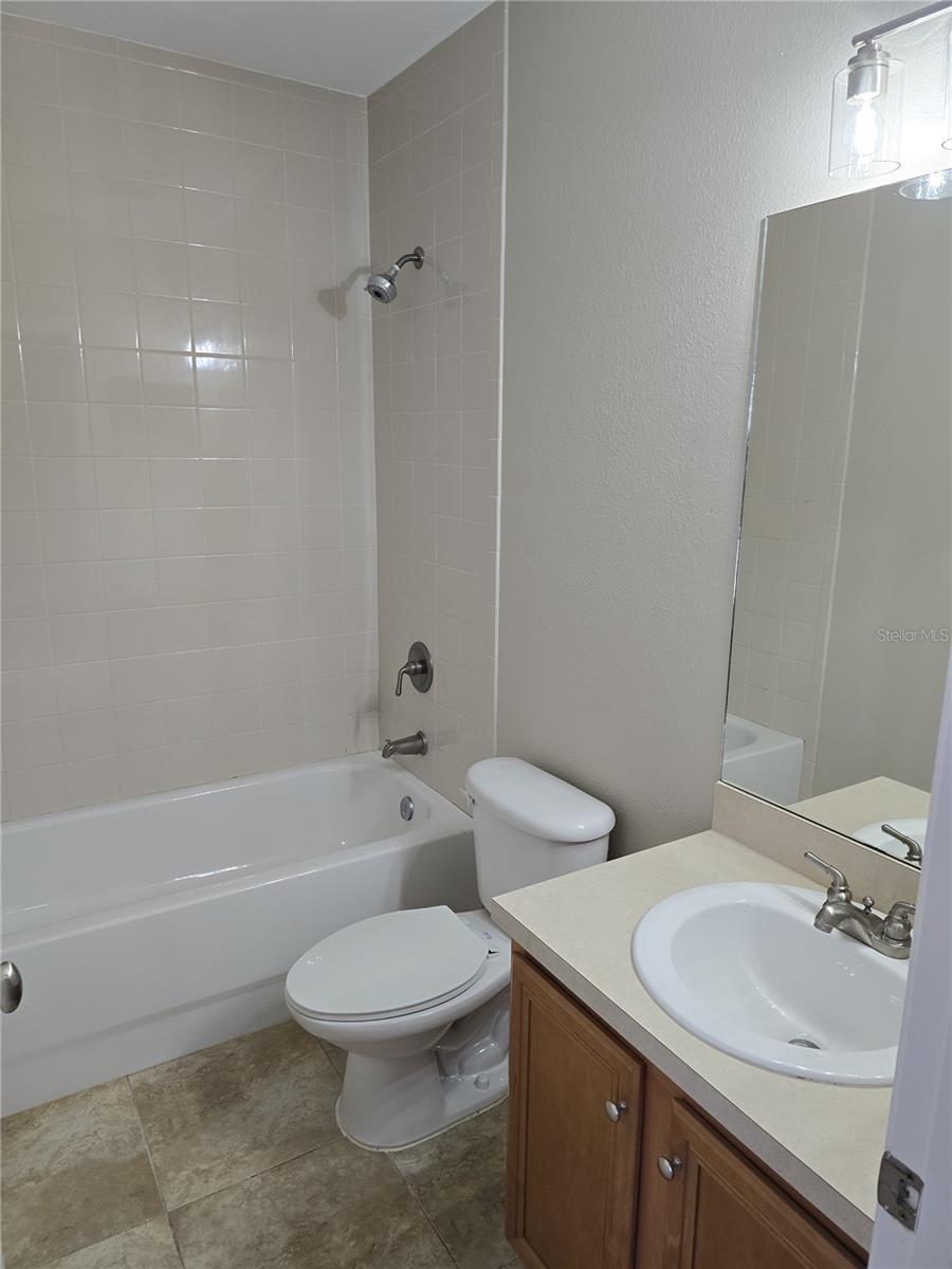 Image 14 of 16 For 2315 North A Street 5