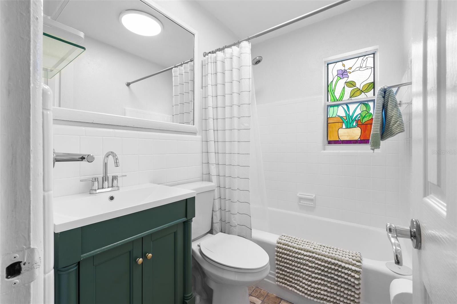 Image 20 of 51 For 5037 28th Avenue S