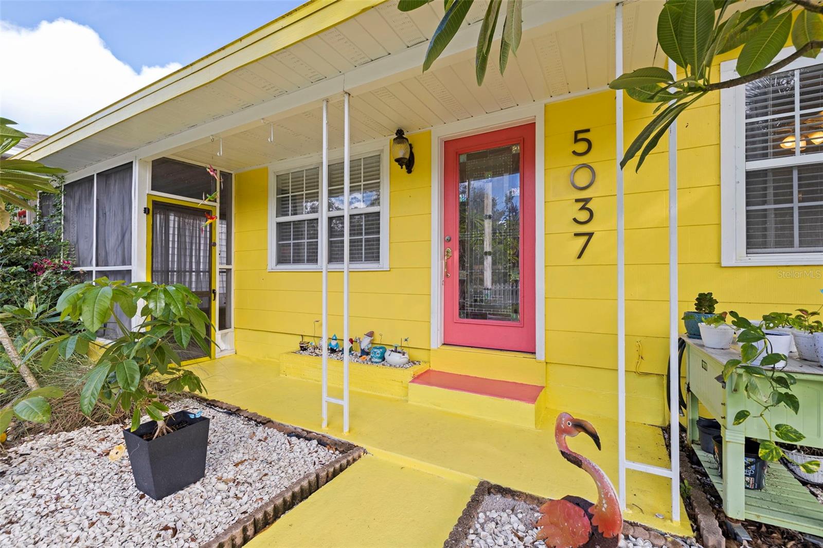 Image 3 of 51 For 5037 28th Avenue S